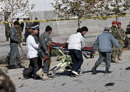 © Reuters. الشرطة: نجاة نائبة أفغانية من هجوم انتحاري ومقتل ثلاثة مدنيين
