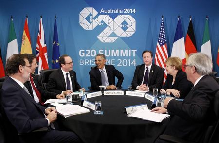 © Reuters. U.S. President Obama meets with European leaders at the G20 in Brisbane