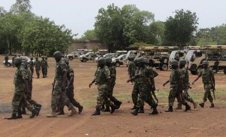 © Reuters. الجيش النيجيري يقول إنه استعاد قرية الفتيات المخطوفات من بوكو حرام