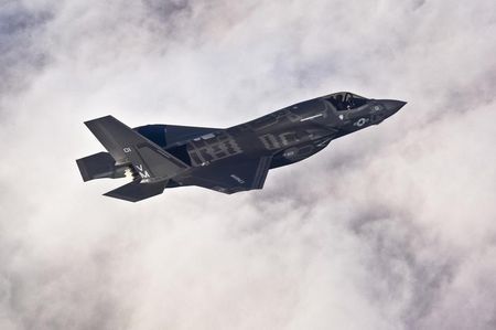 © Reuters. US Air Force handout photo of Lockheed Martin F-35B Lightning II fighter jet