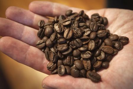 © Reuters. Amostra de café fotografada na Nicarágua