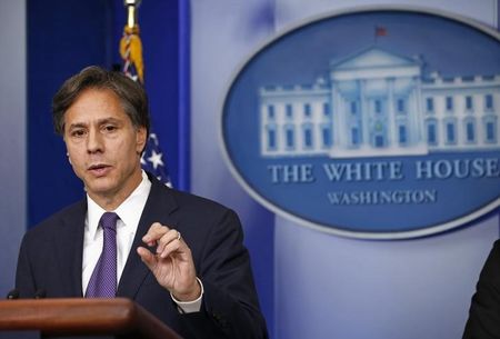 © Reuters. U.S. Deputy National Security Advisor Tony Blinken speaks on Syria at the White House in Washington