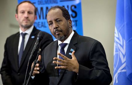 © Reuters. Hassan Sheikh Mohamud and Martin Lidegaard attend a news conference at the High Level Partnership Forum (HLPF) on Somalia in Copenhagen