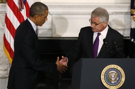 © Reuters. البيت الأبيض: قرار استقالة هاجل أصدره بالاتفاق مع أوباما