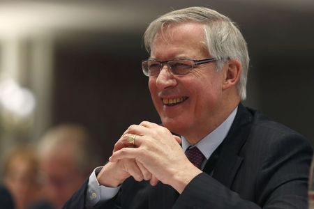 © Reuters. Bank of France Governor Christian Noyer attends a conference of central bankers hosted by the Bank of France in Paris