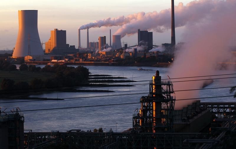 © Reuters. A coal power plant is pictured in Walsum