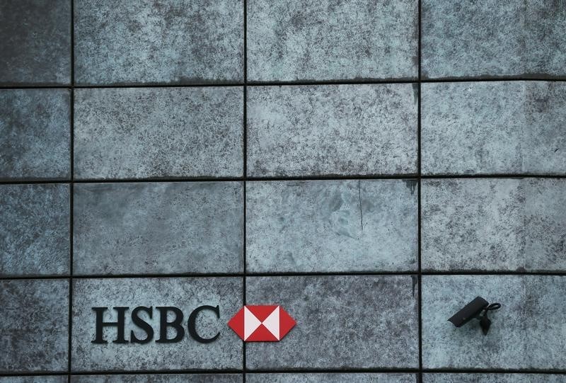 © Reuters. A branch of HSBC bank is seen in the City of London