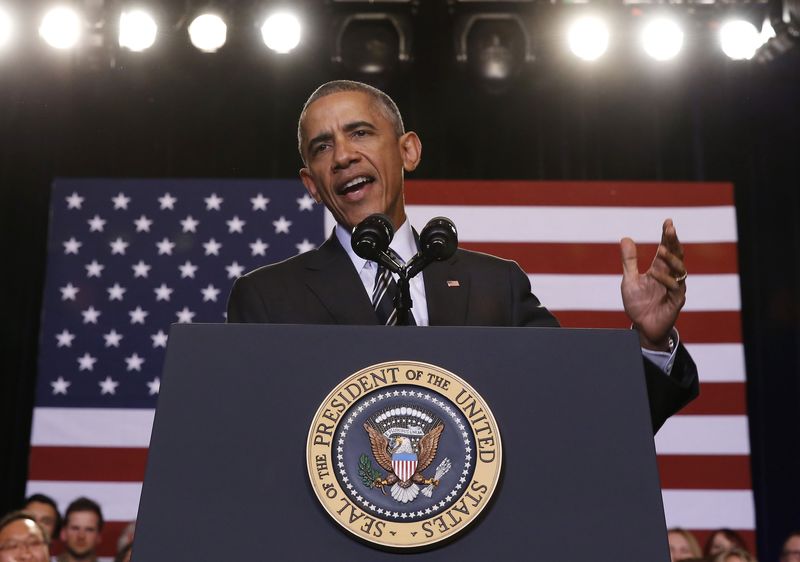 © Reuters. اوباما يحث الامريكيين على "رد بناء" في غمرة اضطرابات فيرجسون