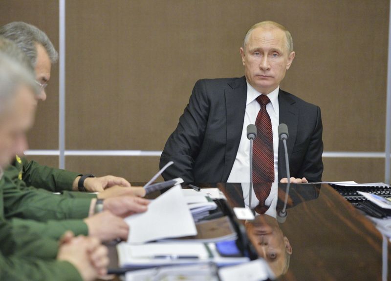 © Reuters. بوتين يجري محادثات مع وزير الخارجية السوري