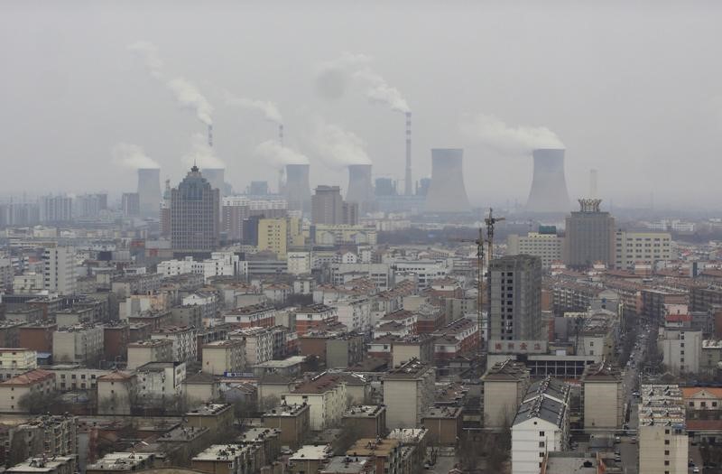 © Reuters. حكومة الصين تقول إنها لن تتهاون مع ملوثي البيئة