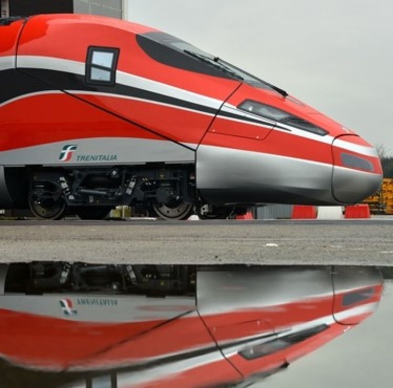 © Reuters. Un treno ad alta velocità Etr 1000 prodotto da Ansaldo-Breda