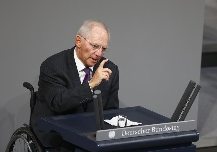 © Reuters. German Finance Minister Schaeuble makes speech prior to vote on the federal budget at Bundestag in Berlin