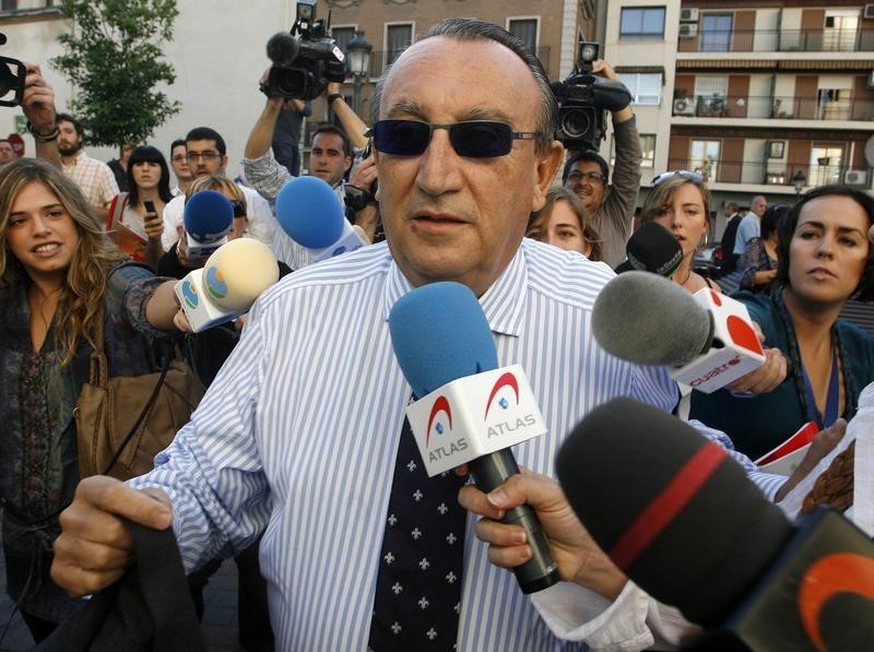 © Reuters. El expresidente de Diputación de Castellón Carlos Fabra ingresa en prisión