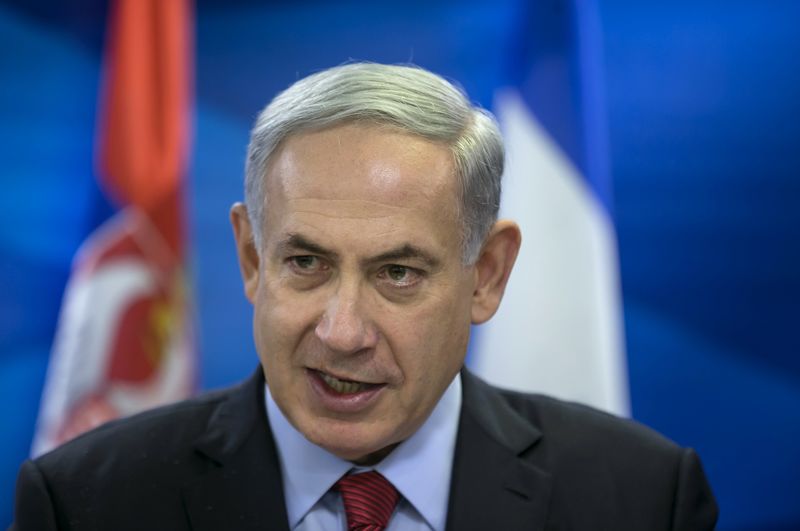 © Reuters. Israel's Prime Minister Netanyahu delivers statements to media in Jerusalem