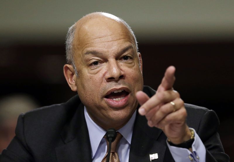 © Reuters. U.S. Secretary of Homeland Security Jeh Johnson testifies before the Senate Appropriations Committee on the U.S. government response to the Ebola outbreak in Washington