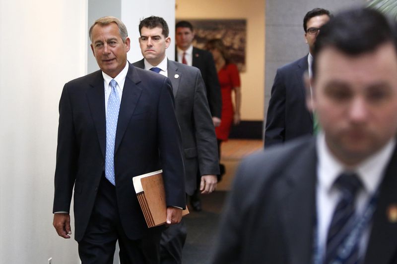 © Reuters. Boehner arrives for a House Republican caucus meeting at the U.S. Capitol in Washington