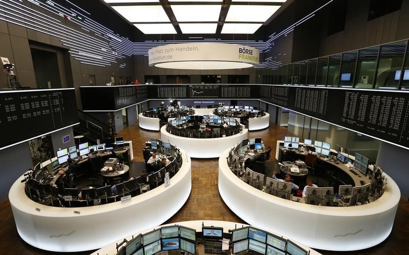 © Reuters. Помещение Франкфуртской фондовой биржи