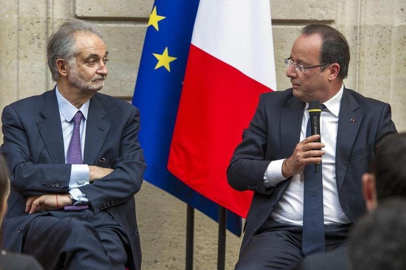 © Reuters.  ATTALI PARLE POUR LA FRANCE D'ÉQUATION "PRESQUE IMPOSSIBLE"