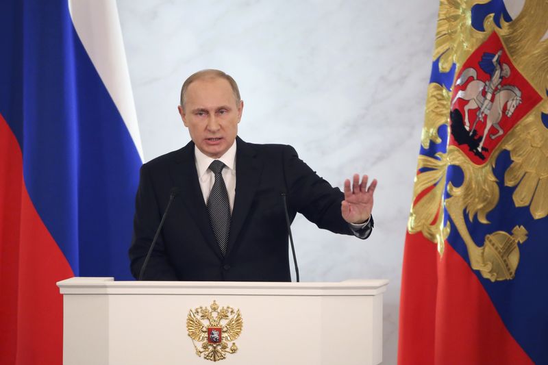 © Reuters. Presidente da Rússia, Vladimir Putin, discursa no Kremlin, em Moscou