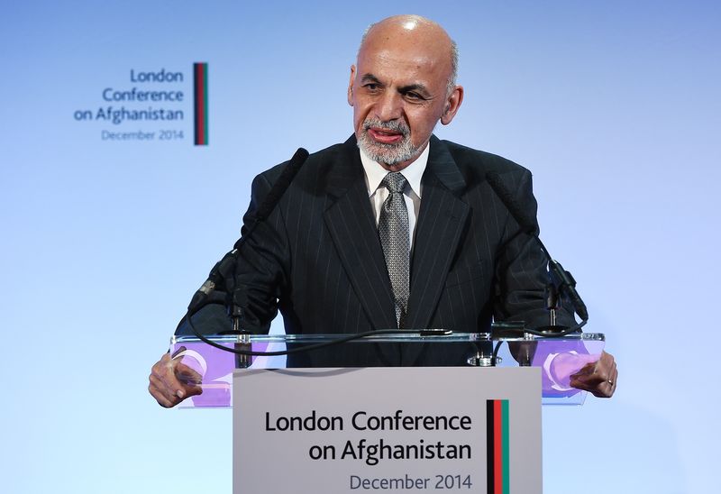 © Reuters. الرئيس الأفغاني يعد بتشكيل حكومة خلال شهر