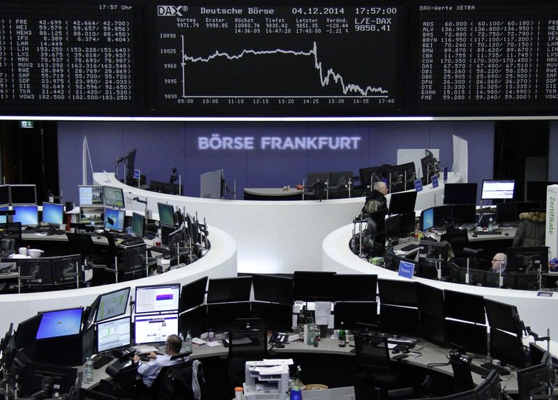 © Reuters. Las bolsas europeas rebotan antes de unos datos de empleo de EEUU