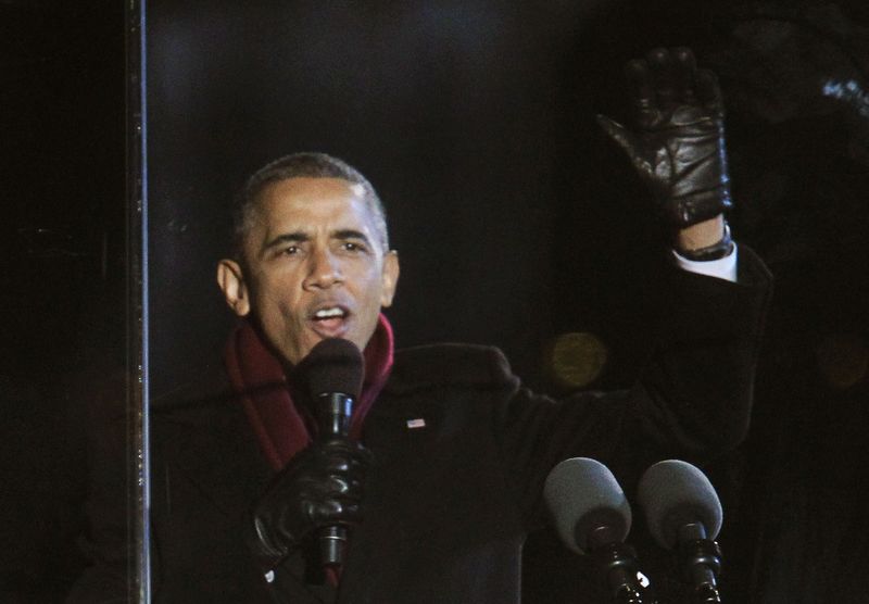 © Reuters. اوباما يصف تقرير الوظائف القوي بأنه بادرة مبشرة لملايين الامريكيين