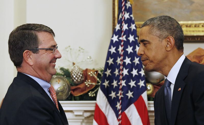 © Reuters. Presidente dos EUA, Barack, Obama anuncia Ashton Carter como novo secretário de Defesa em Washington