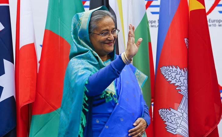 © Reuters. Bangladesh's Prime Minister Sheikh Hasina arrives for the Asia-Europe Meeting (ASEM) in Milan