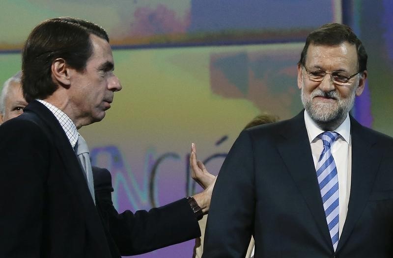 © Reuters. Aznar reclama una "rectificación enérgica" al PP para recuperar al electorado