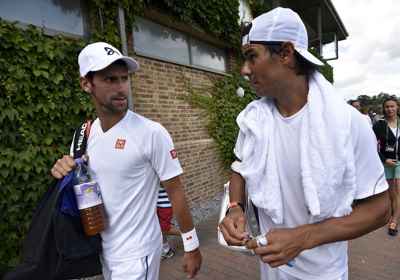 © Reuters. Novak Djokovic enfrentará un duro comienzo en el torneo de Wimbledon