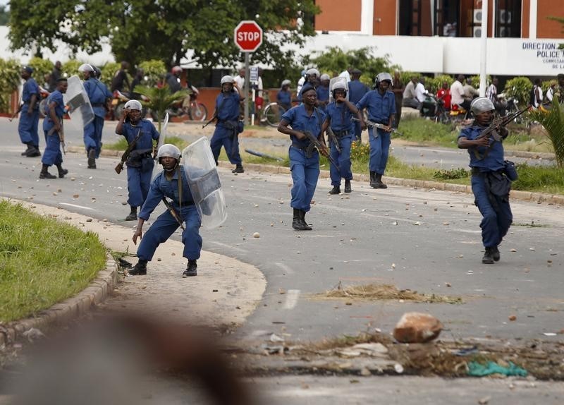 © Reuters. قناة فرنسية: فرار رئيس برلمان بوروندي من البلاد