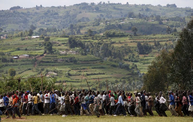 © Reuters. الاتحاد الأفريقي يقول إنه لن يراقب الانتخابات البرلمانية في بوروندي