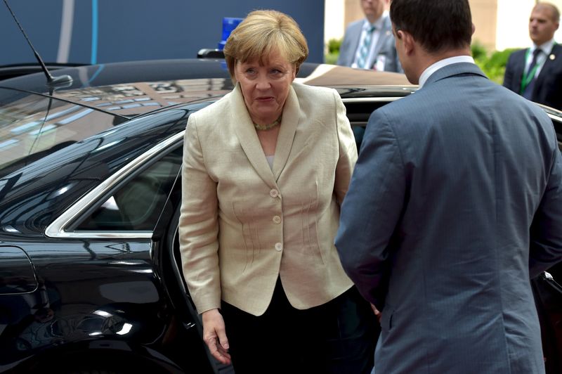 © Reuters. Germany's Chancellor Merkel arrives at the EU Council headquarters at the start of a European Union leaders summit in Brussels, Belgium