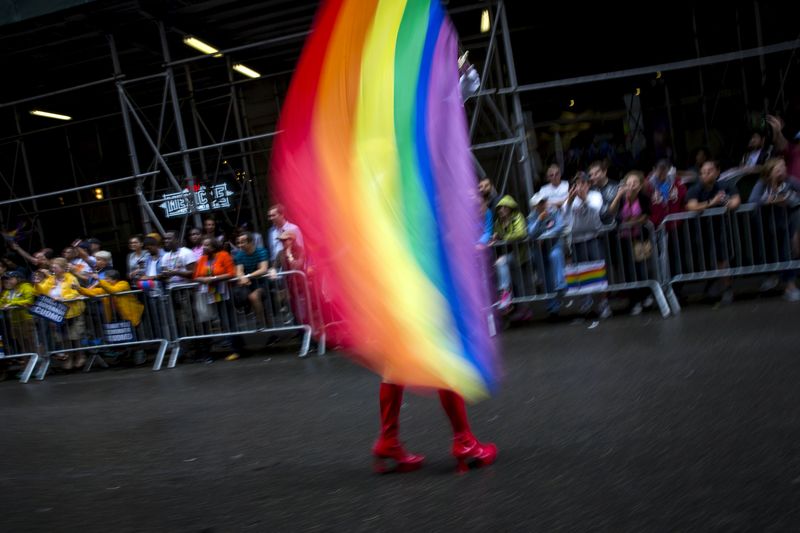 © Reuters. Multitudinario Día del Orgullo Gay en EEUU tras el histórico fallo