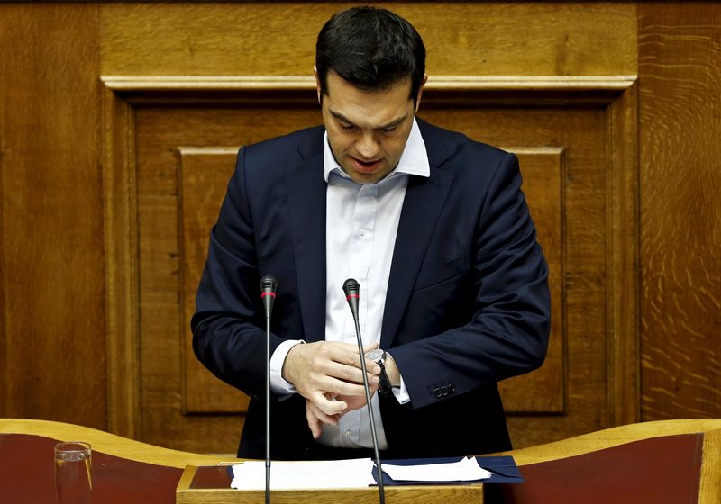 © Reuters. Secretario Tesoro de EEUU llama a Tsipras para hablar sobre crisis griega