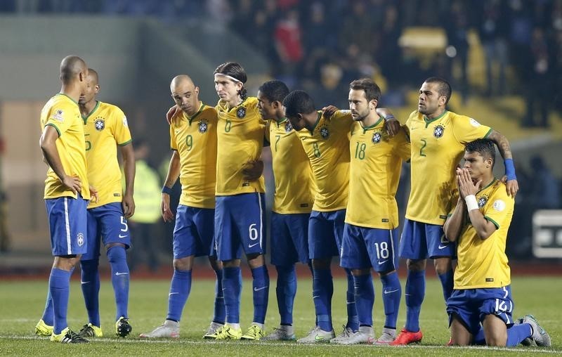 © Reuters. Brasil se enfrenta a una nueva "autopsia" tras fracaso en la Copa América