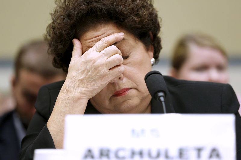 © Reuters. Archuleta rubs her eyes as she testifies before a House Oversight and Government Reform hearing on the data breach of OPM computers, on Capitol Hill in Washington