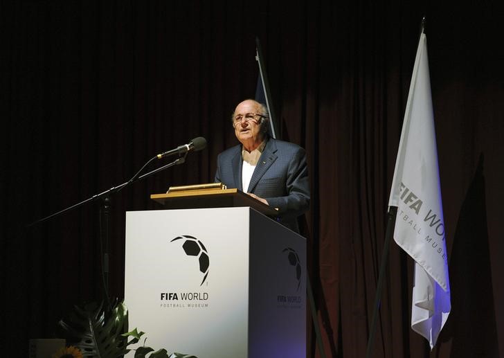 © Reuters. FIFA President Blatter speaks during an event for workers building the planned FIFA museum in Zurich