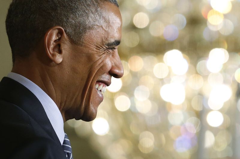 © Reuters. أوباما يلقي بيانا عن كوبا في البيت الأبيض يوم الأربعاء