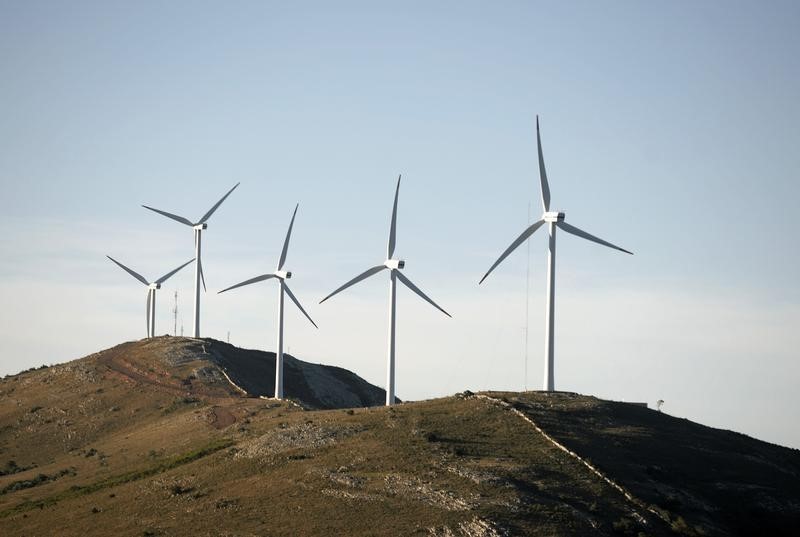© Reuters. Gamesa y SunEdison acuerdan desarrollar parques eólicos por hasta 1 GW