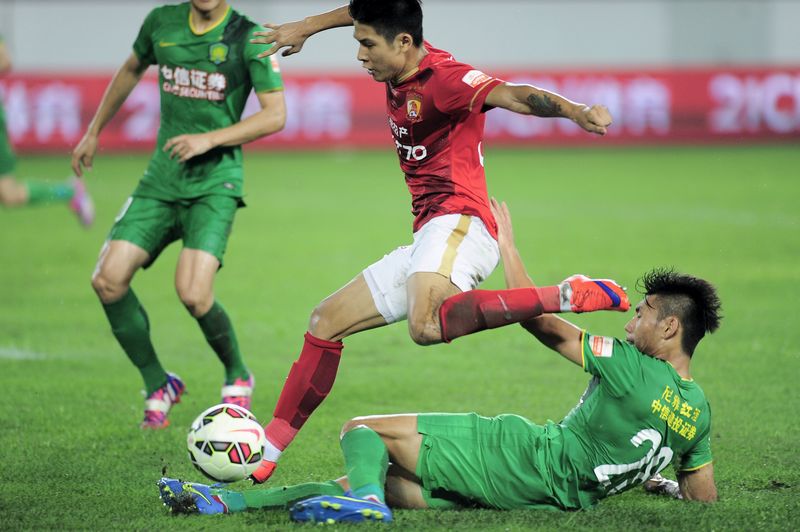 © Reuters. Equipo de fútbol de Alibaba y Evergrande, primero en salir a bolsa en Asia