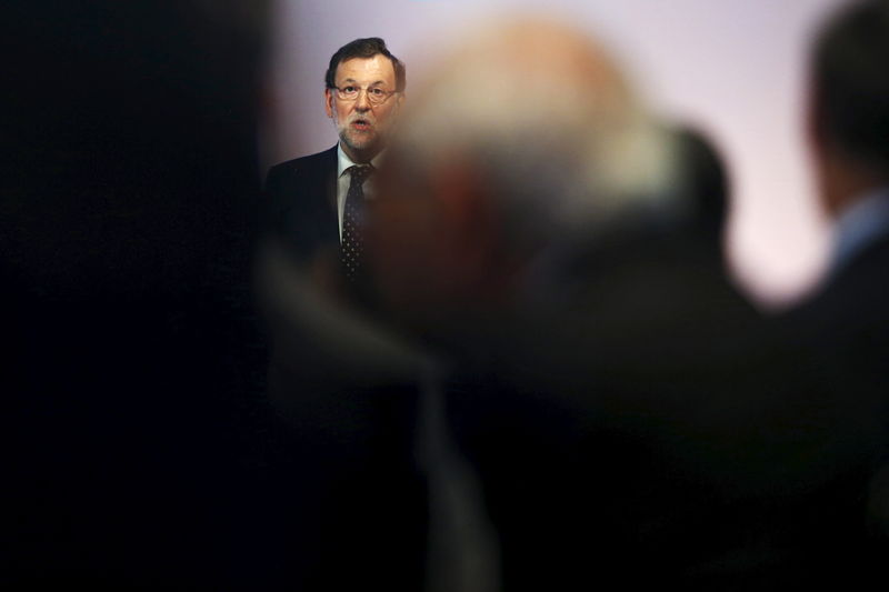 © Reuters. Rajoy dice que el euro sobrevivirá incluso sin Grecia
