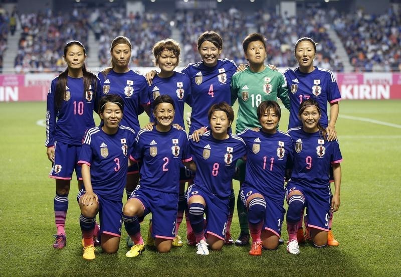 © Reuters. الببغاء أوليفيا تتوقع فوز اليابان بكأس العالم للسيدات