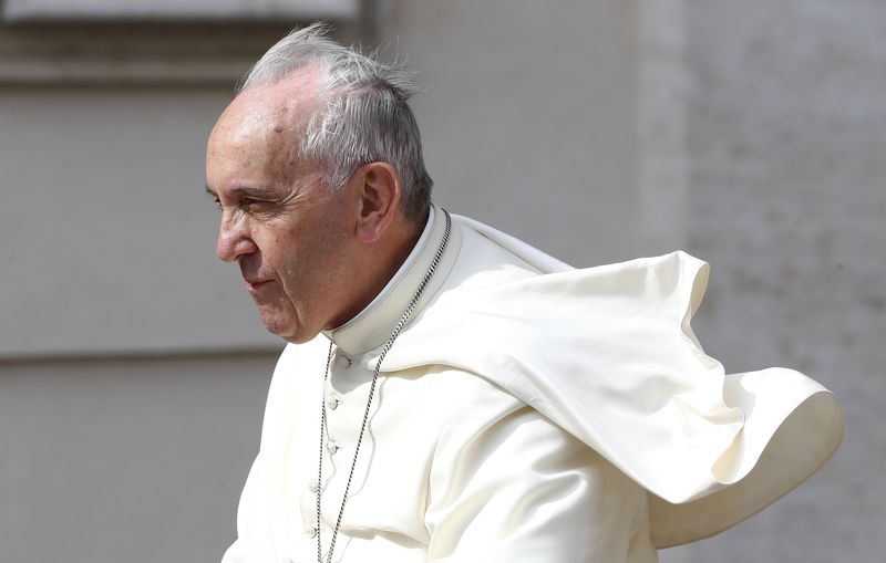 © Reuters. Papa Francisco na Praça de São Pedro, no Vaticano