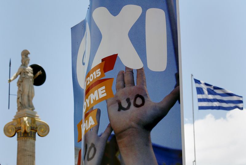 © Reuters. Varoufakis dice que Europa no dejará que Atenas caiga