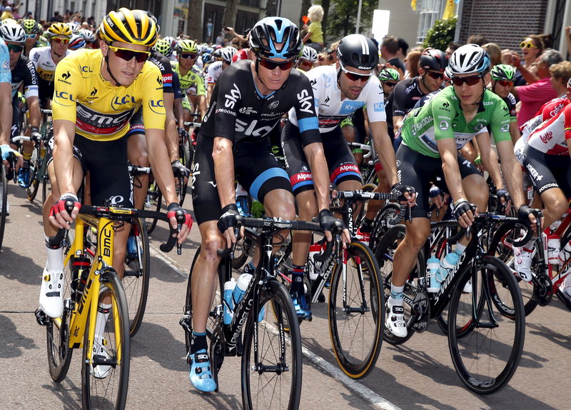 © Reuters. Contador y Froome toman el control tras una segunda etapa frenética en el Tour
