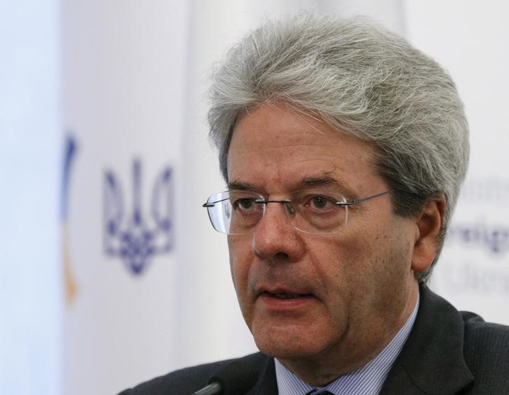 © Reuters. Il ministro degli Esteri Paolo Gentiloni