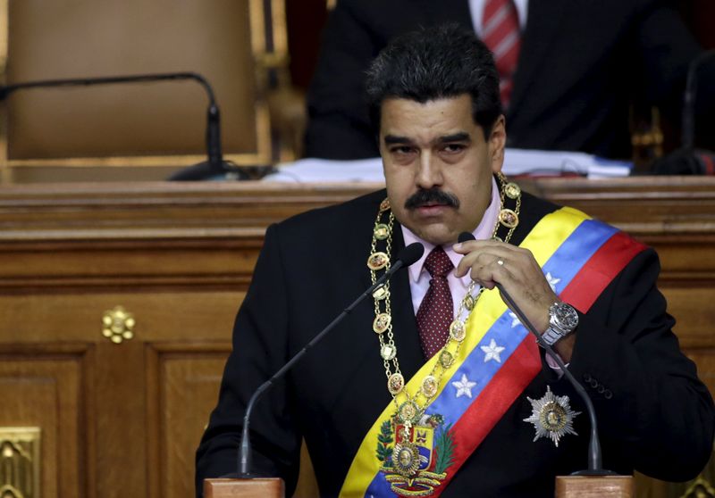 © Reuters. Venezuela's President Nicolas Maduro speaks at the national assembly in Caracas