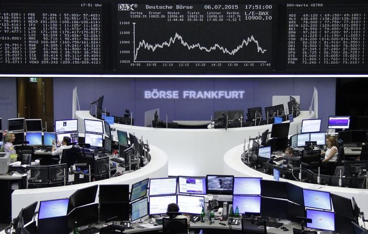 © Reuters. الأسهم الأوروبية مستقرة صباحا وترقب لقمة منطقة اليورو