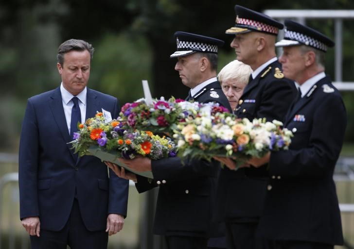 © Reuters. بريطانيا تحيي ذكرى مرور عشر سنوات على تفجيرات لندن